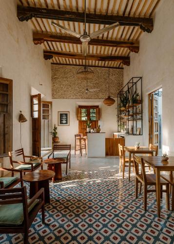 Restaurant, Casona los Cedros in Chichen Itza