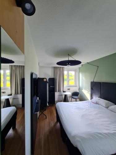 ibis Vannes - image 12