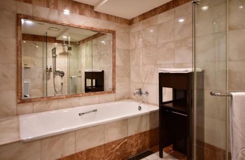 Exquisite Suite image 1