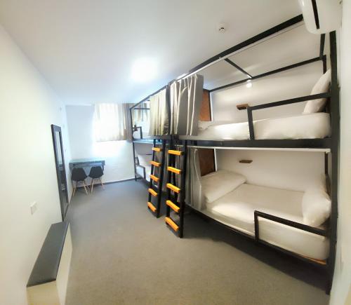 1 bunk bed