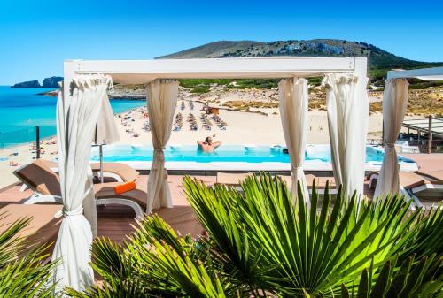VIVA Cala Mesquida Resort & Spa - 수영장