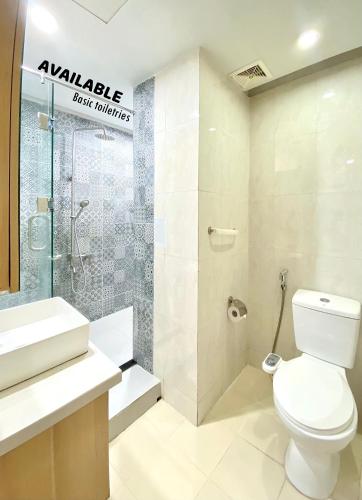 One-Bedroom Apartment image 10