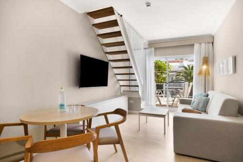 VIVA Cala Mesquida Resort & Spa - image 11