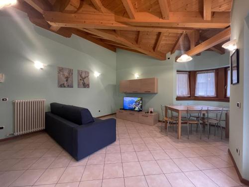 Apartment with Garden View