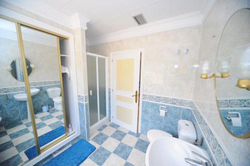 Deluxe Villa image 10