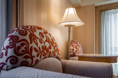 Honeymoon Suite image 7
