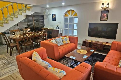 Bungalow Dona Spacious 4BHK in Dona Paula - Goa