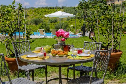 Fattoria la Luna 15 min da Firenze trilocale Archetti piscina e wi-fi