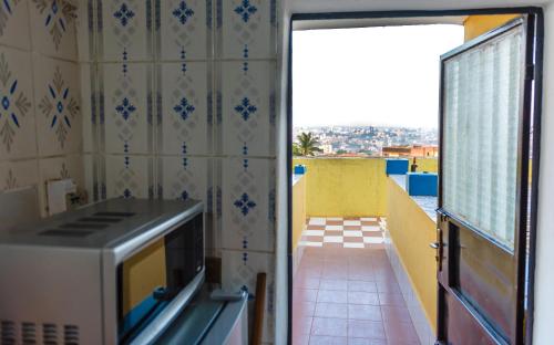 One-Bedroom Apartment image 1