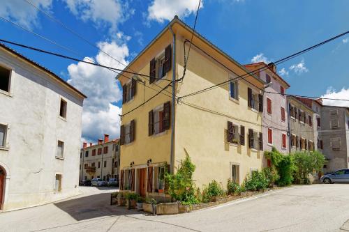 Two Bedroom Apartment 