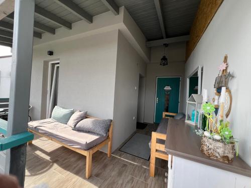 บริการและสิ่งอำนวยความสะดวก, Szarkafészek (Szarkafeszek) in เคสเซลี