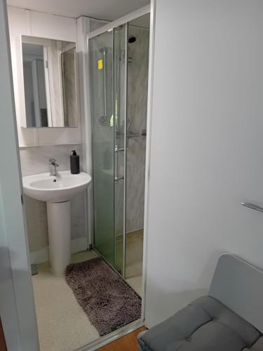 Private Self Contained Annex/Cabin, Birmingham (foto 8)