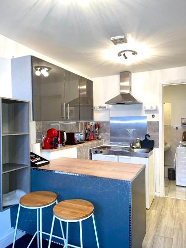 Crescent Loft Apartment - 1 Bedroom, Goodmayes