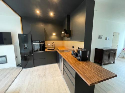 Maison de vacances dans le Diois au pied du Vercors avec 2 chambres pour 6 personnes climatisée (Maison de vacances dans le Diois au pied du Vercors avec 2 chambres pour 6 personnes climatisee) in Menglon