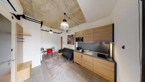 IN Budapest Apartments Hotel Room Type - Three-Bedroom Apartment with Balcony