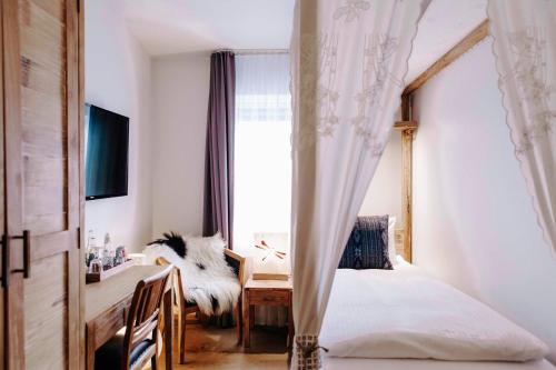 Eyja Guldsmeden Hotel - image 4