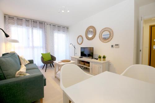 Two-Bedroom Apartment image 5