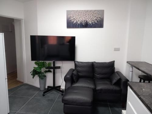 JosteeStay Apartments -Rooms chambre d'hôte Upney Underground Station