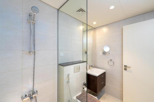 Marco Polo - Modern 1BR in Business Bay near Burj Khalifa, Dubaï (photo 8)