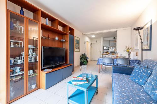 Queen Garden Apartment - Happy Rentals - image 5