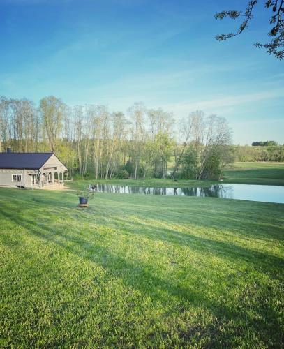 Sodyba vienkiemyje "Šeimos slėnis"