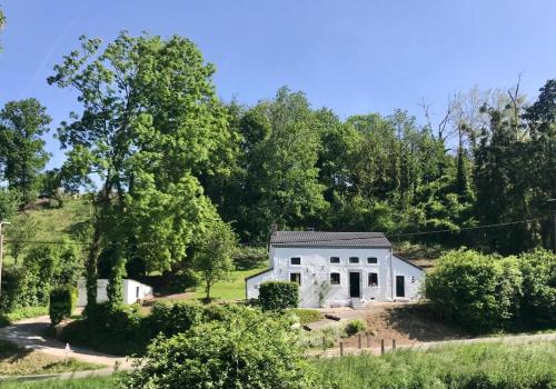 La Petite Maison Blanche gîte à louer Hebret