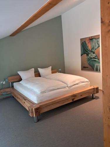 Hotel Restaurant Croix Blanche in Sugiez, Schweiz