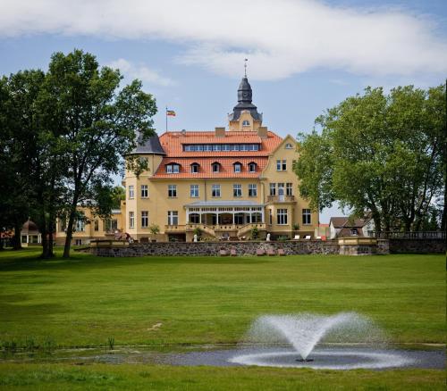 Bernsteinschloss, Wendorf (fotografie 9)