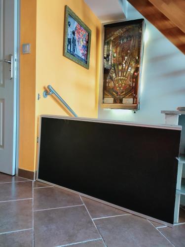 La magnanerie colorée. (5 personnes, 3 chambres) (La magnanerie coloree. (5 personnes, 3 chambres)) in Ancone (Rhone-Alpes)