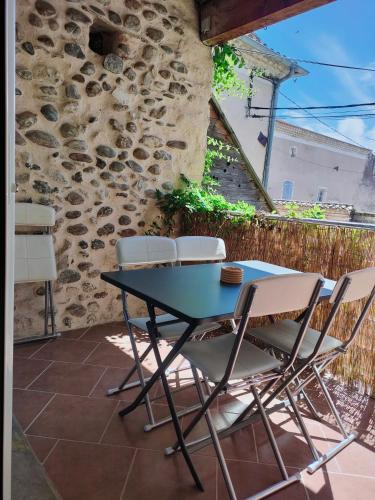 Erkély/terasz, La magnanerie colorée. (5 personnes, 3 chambres) (La magnanerie coloree. (5 personnes, 3 chambres)) in Ancone (Rhone-Alpes)
