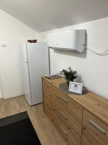 Apartmani Doksas Degurić (Apartmani Doksas Deguric) in Popare