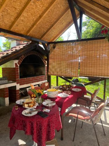 Létesítmények, Apartmani Doksas Degurić (Apartmani Doksas Deguric) in Popare