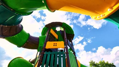 Camping maeva Escapades Ludo Parc in 呂薩