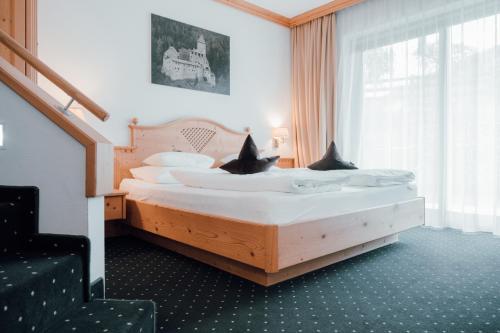 2 king beds, 2 sofa beds