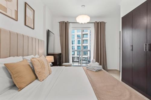 Stunning 1-Bedroom Apartment with full Burj Khalifa View - 5-min walk to Dubai Mall, Дубай (фото 7)
