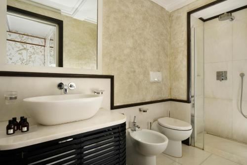 San Firenze Suites & Spa - image 13