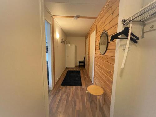 Lassiebyn 10 Entire Apartment with Parking & Kitchen in Syssleback