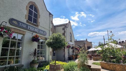 Priory Inn - image 9