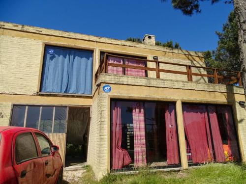 Casa Amarilla con Jacuzzi