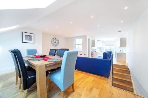 Private Terrace Fulham 3 Bed 2 Baths, Londyn