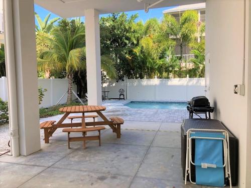 Family Tides by Beachside Management - image 13