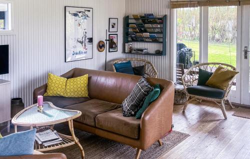  Stunning Home In Humble With Wifi in Humble