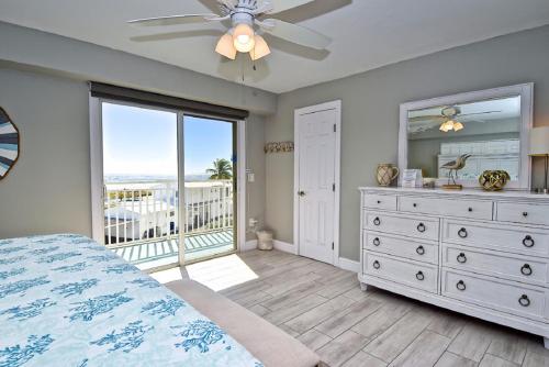 Jamaica Royal Beachfront by Beachside Management - image 6