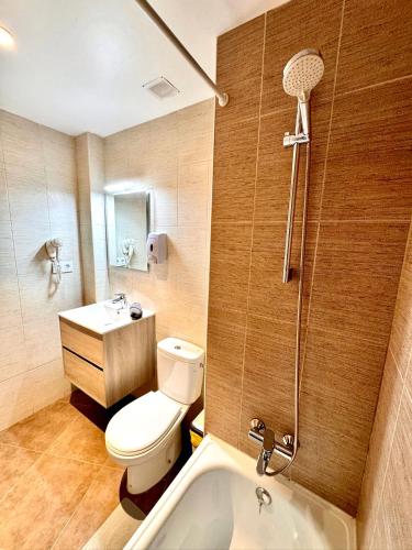 MT Nuevos Apartamentos y Suites con baño privado