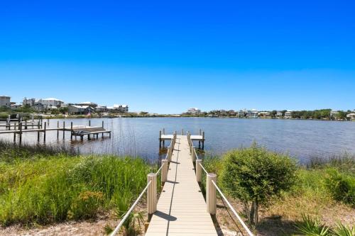 283 Lakeview Drive 283 Lakeview Drive