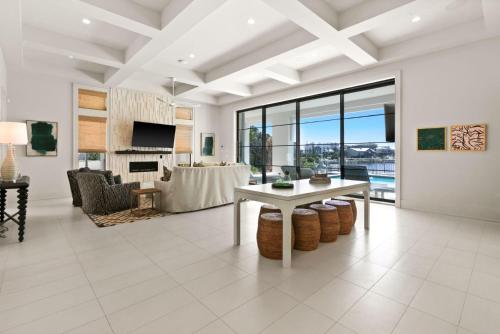 283 Lakeview Drive 283 Lakeview Drive