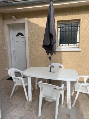 APPARTEMENT LE DOMAINE DES LIBELLULES PROCHE WALIBI in Corbelin