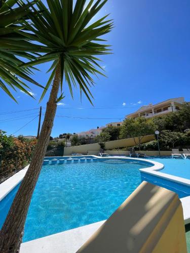 2 bedrooms, 5 beds
