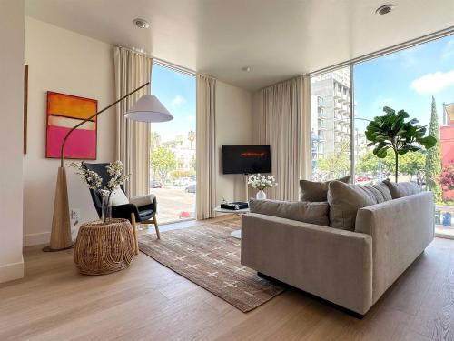 Rooftop with Views Modern Little Italy Townhome in San Diego, USA