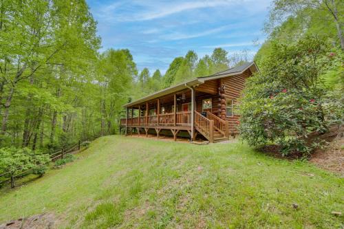 Peaceful Smoky Mountain Cabin with Deck and Firepit! - image 5